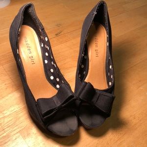 Black polka dot heels